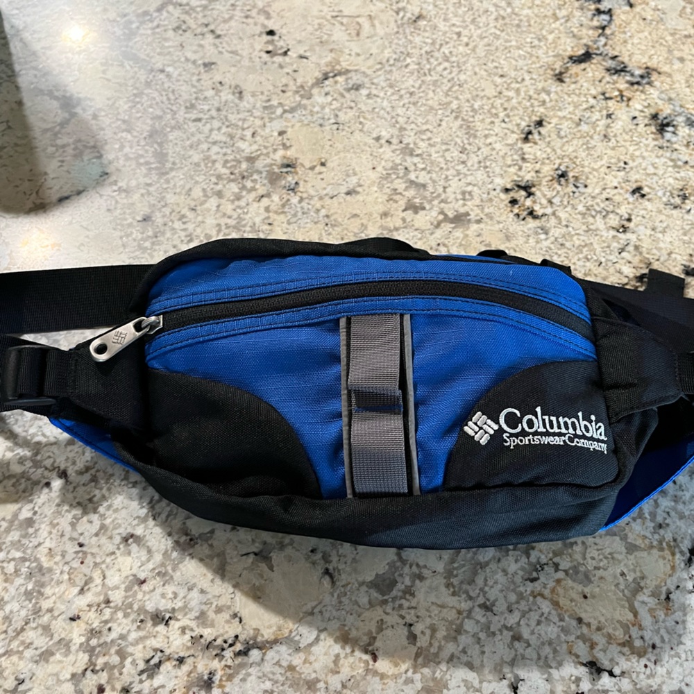 Columbia sports waist pack